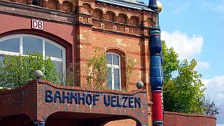 Hundertwasser-Bahnhof Uelzen - Foto: Iris Bnte - Quarknet